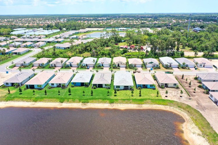 Tamarindo Naples Florida aerial view