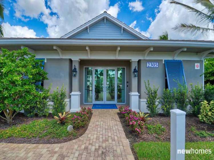 Condo living at Richmond Park in Naples FL