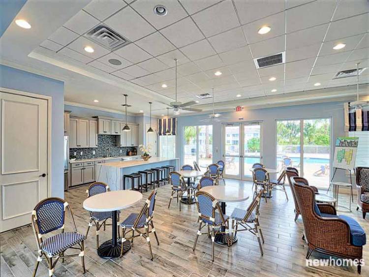 Condo living at Richmond Park in Naples FL